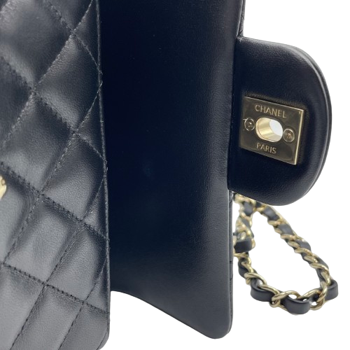 Pre-Owned Chanel Matelasse Black Lambskin Gold Fittings