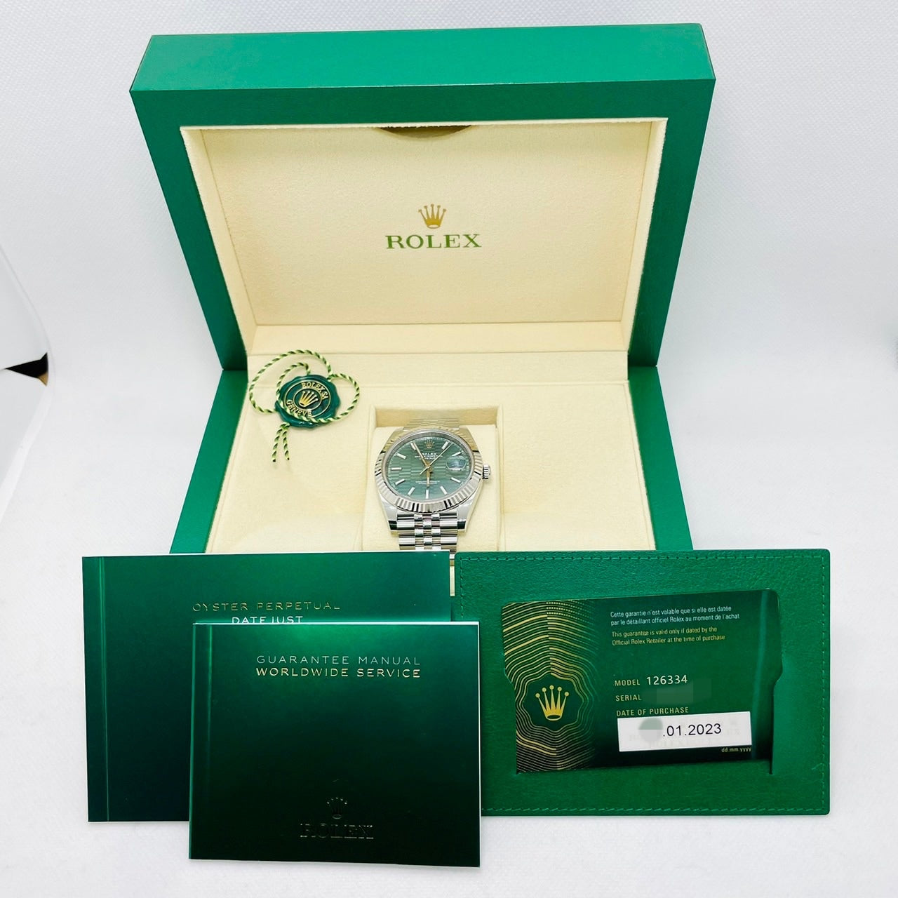 Pre-Owned Rolex Datejust 126334 Mint Green Fluted Motif