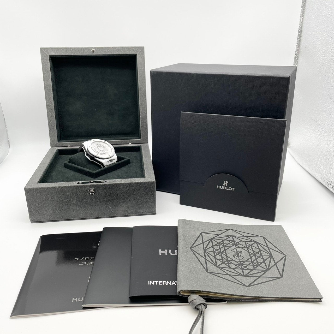 Hublot Big Bang White 415.hx.2027.vr.mxm19陶瓷45mm