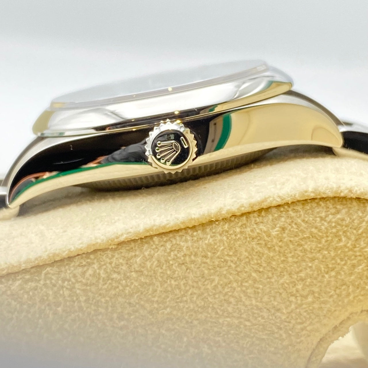Pre-Owned Rolex Oyster Perpetual 277200 Oyster Bracelet Turquoise 31mm