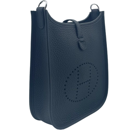 プレオウンド エルメス エヴリンTPM トリヨンクレマンス ノワール シルバー金具 W刻印