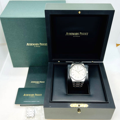 사전 소유의 Audemars Piguet Royal Oak White 15500st.oo.1220st.04