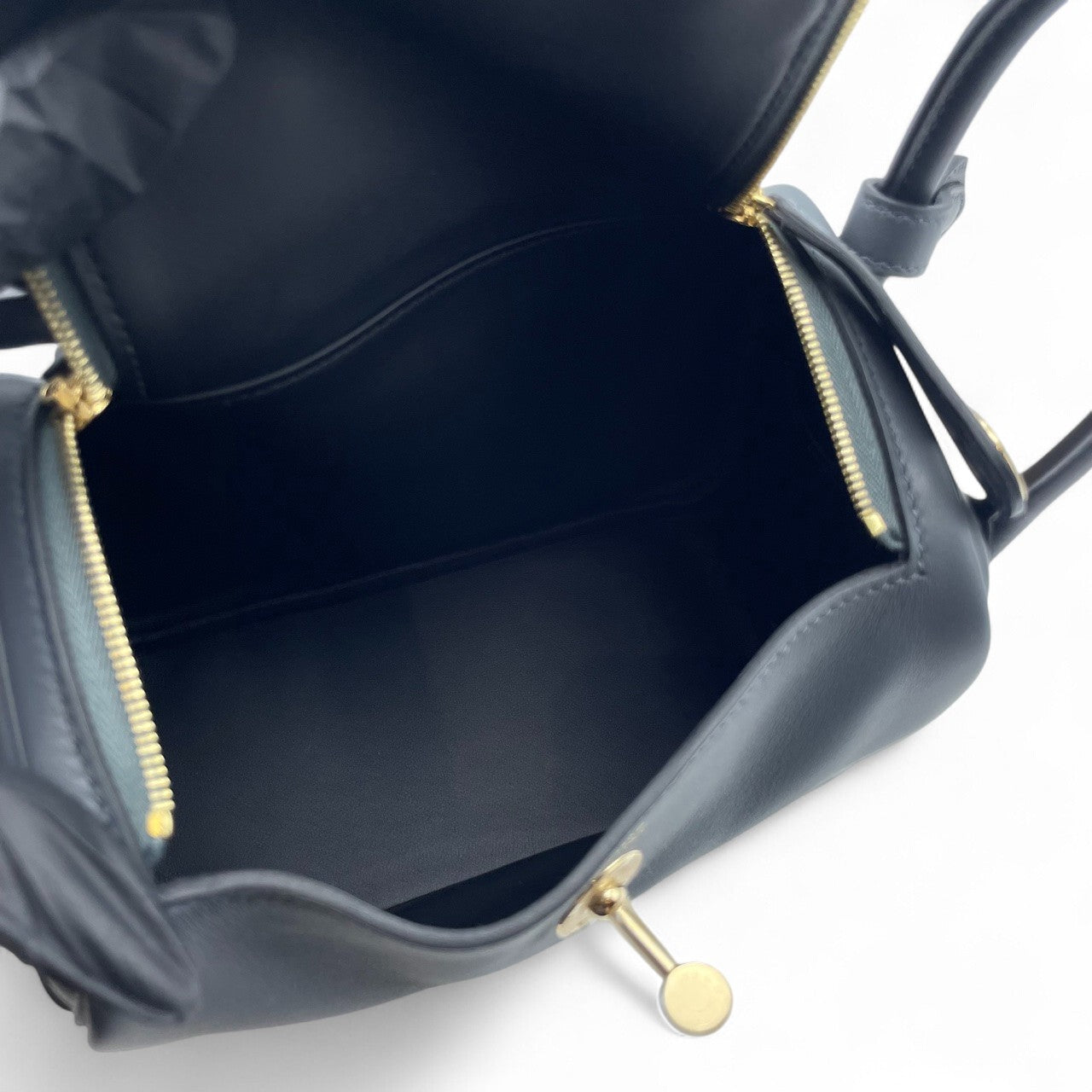 중고 에르메스 린디 미니 20 그리미스티/느와르 스위프트 샴페인 골드 하드웨어 K 스탬프