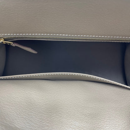 Hermes Birkin 25 Etouptogo Gold Hardware B가 새겨 져 있습니다