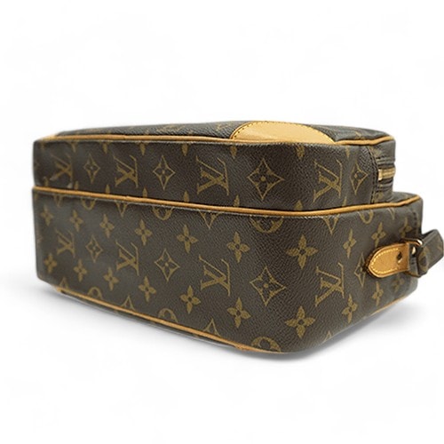 Pre-Owned Louis Vuitton Nile M45244 Shoulder Bag