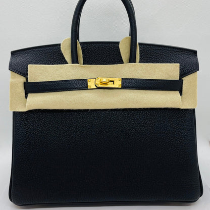 Hermes Birkin 25 Black Togo Gold Hardware u는 새겨 져 있습니다