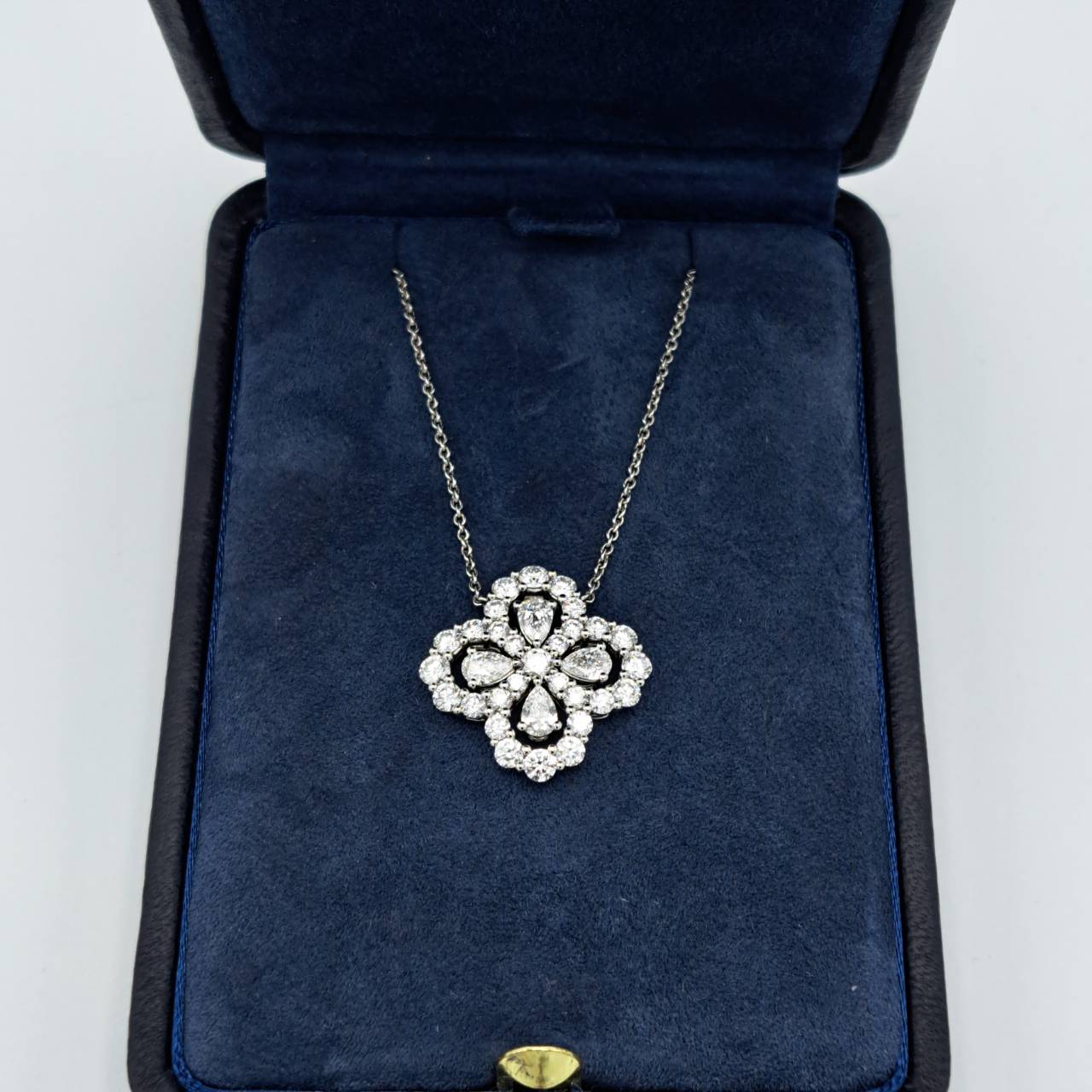 사전 소유의 Harry Winston Loop Pedprpmel4c