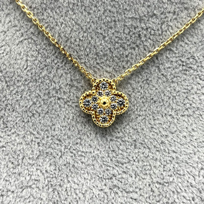 Van Cleef & Arpels Vintage Alhambra VCARA45300 Yellow Gold