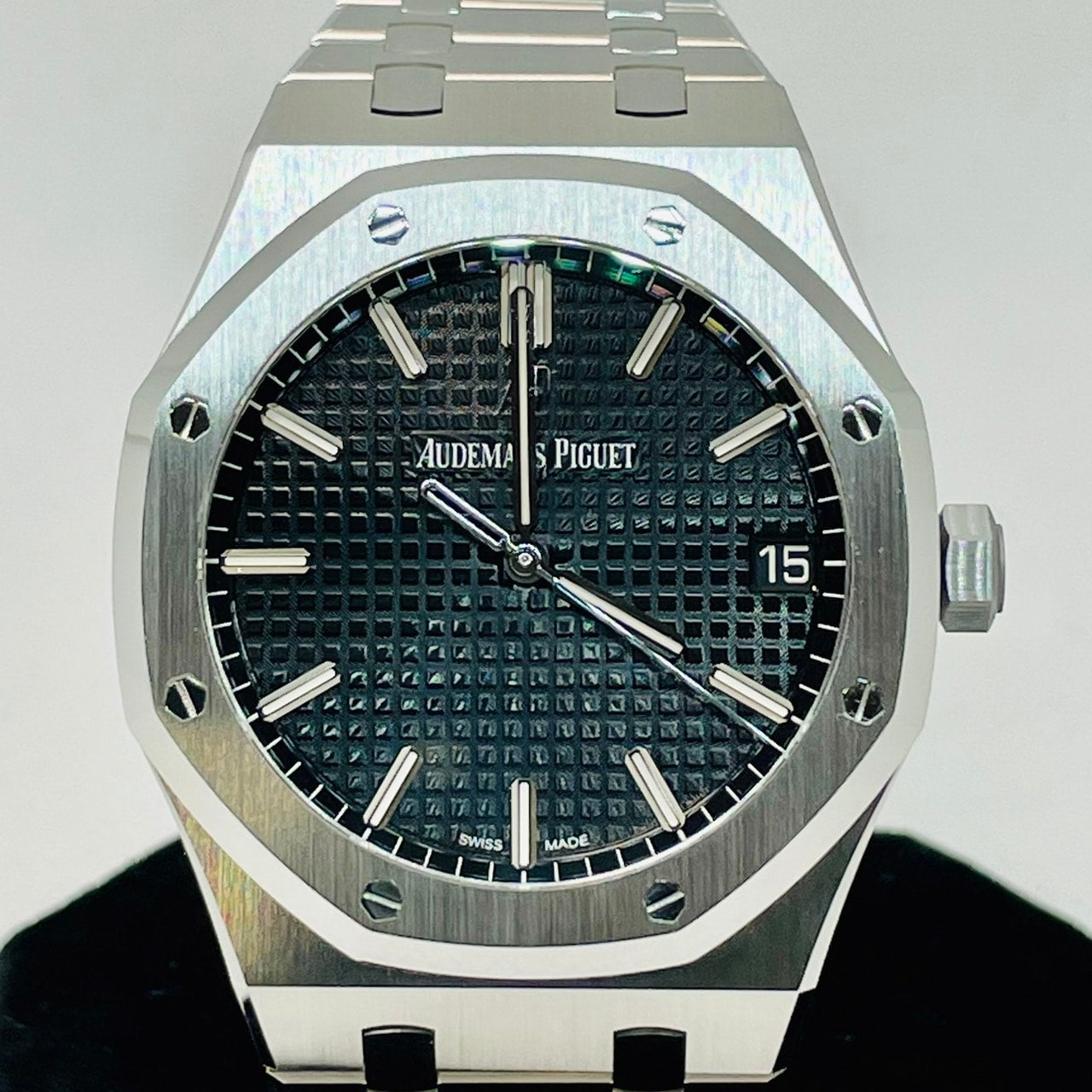 사전 소유의 Audemars Piguet Royal Oak Black 15500st.oo.1220st.03