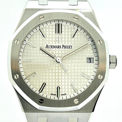 사전 소유의 Audemars Piguet Royal Oak White 15500st.oo.1220st.04