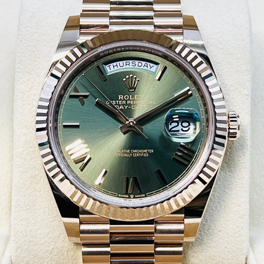 プレオウンド ロレックス デイデイト 228235 エバーローズゴールド オリーブグリーン ローマン 40mm