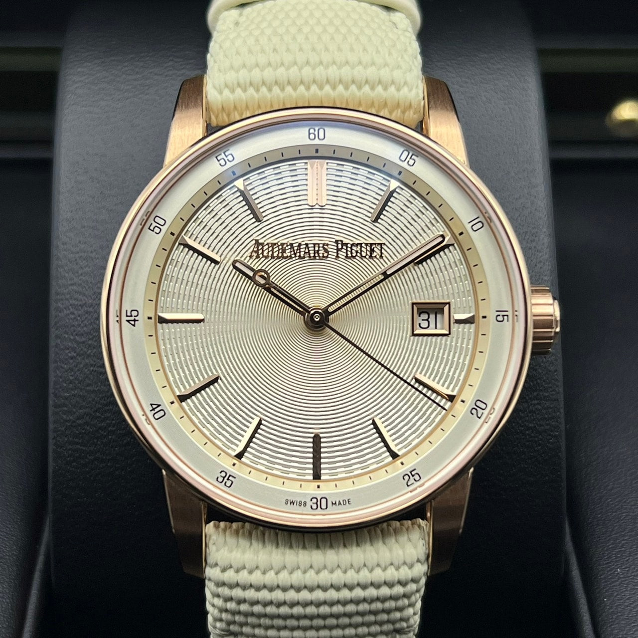 [普通價格440萬] Audemars Piguet代碼11.59撰寫的Audemars Piguet Automatic 77410or.OO.A825CR.01 38mm