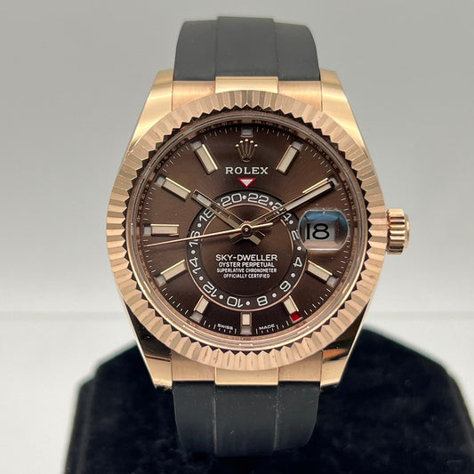 사전 소유의 롤렉스 스카이 거주자 326235 초콜릿 42mm