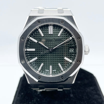 Pre-Owned Audemars Piguet Royal Oak 15510ST.OO.1320ST.09 Khaki Green 41mm
