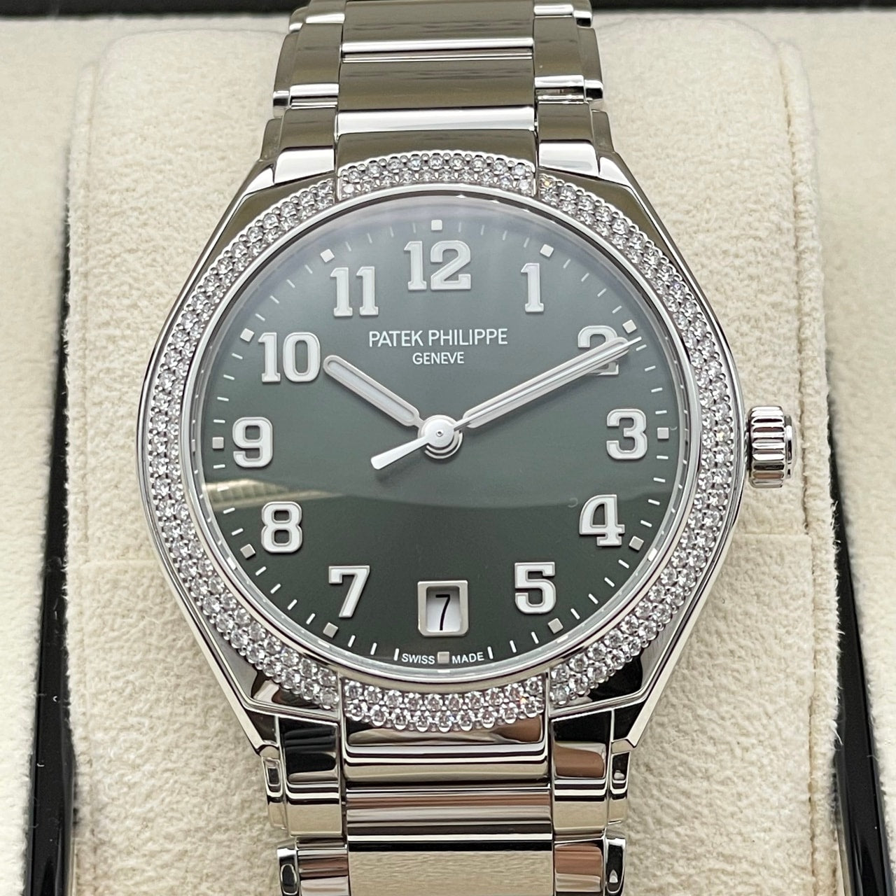 二手Patek Philippe二十〜4 7300/1200A-011橄榄绿色Soleil不锈钢36mm