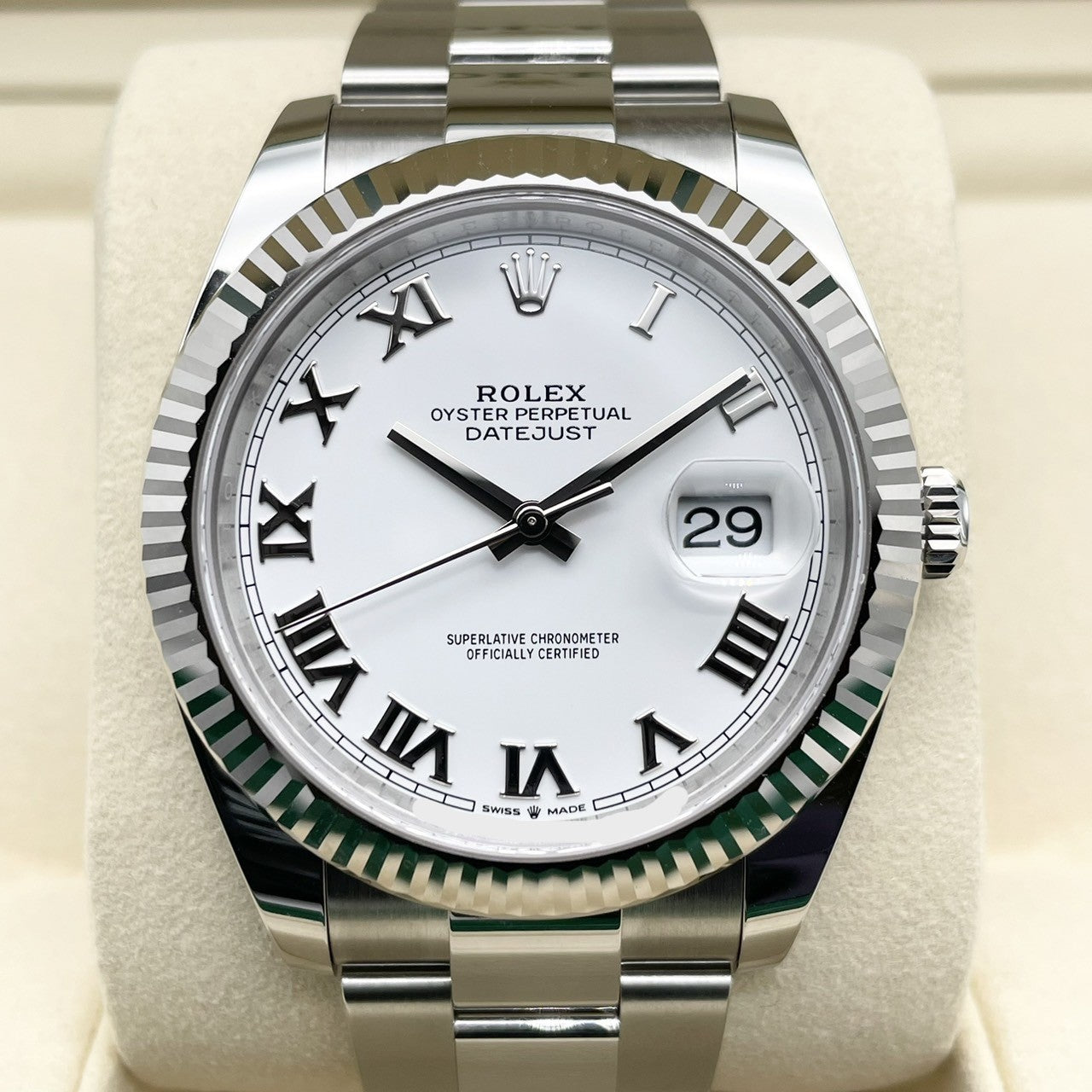 プレオウンド ロレックス デイトジャスト 126334 ホワイトローマン オイスターブレスレット 41mm