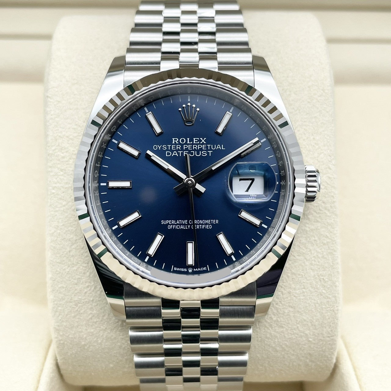 プレオウンド ロレックス デイトジャスト 126234 ブライトブルー ジュビリーブレス 36mm