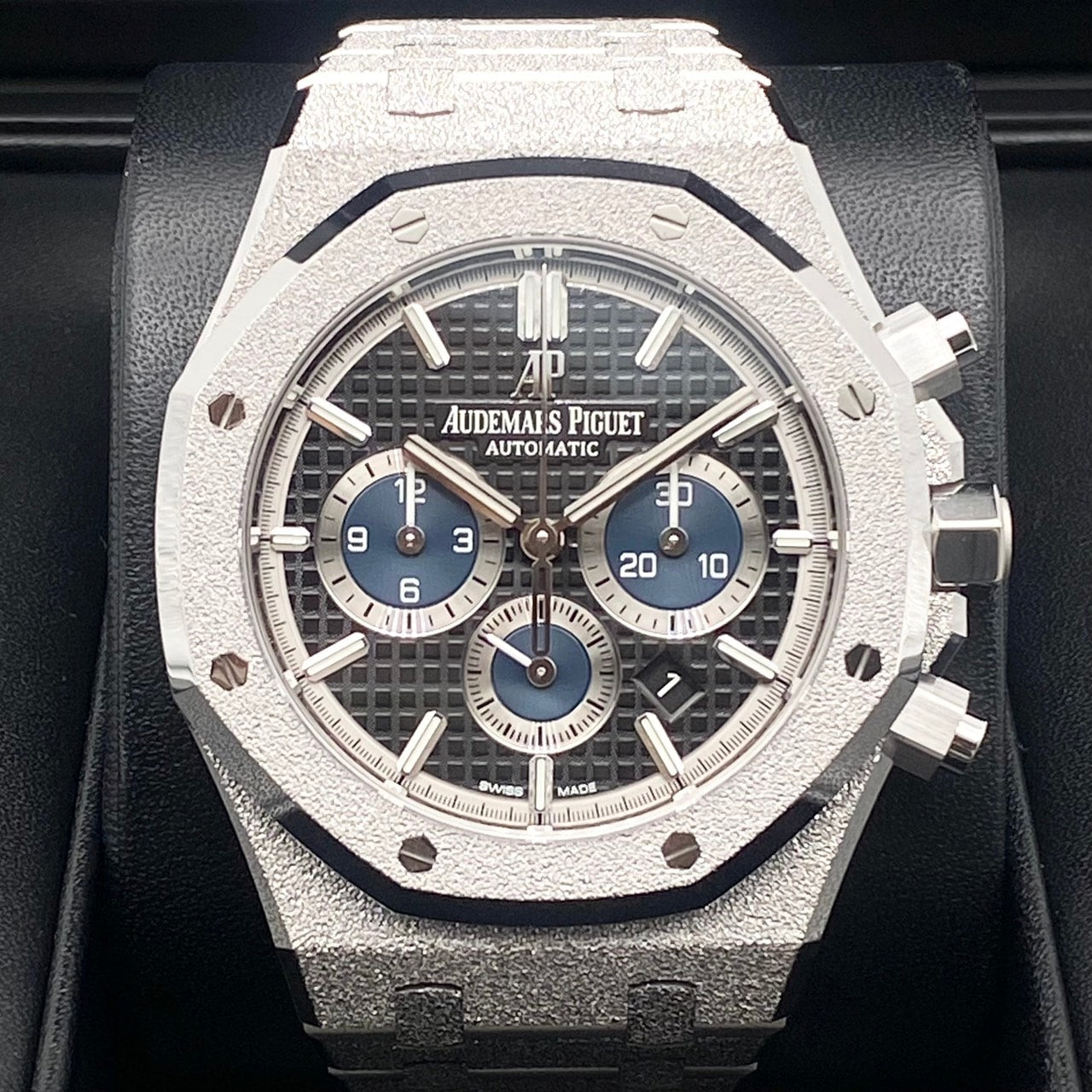 Pre-Owned Audemars Piguet Royal Oak 26331BC.GG.1224BC.03 Frosted Gold Grand Tapestry 41mm