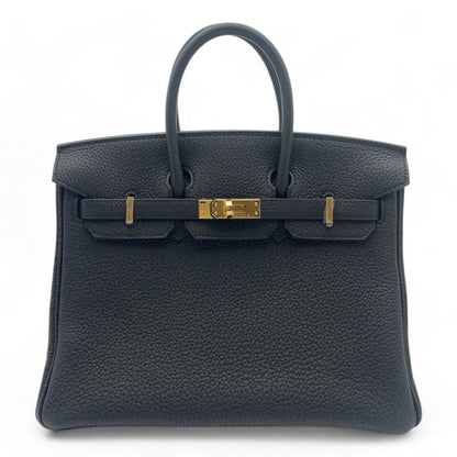 Hermes Birkin 25 Noir Togo Gold 하드웨어 W는 새겨 져 있습니다