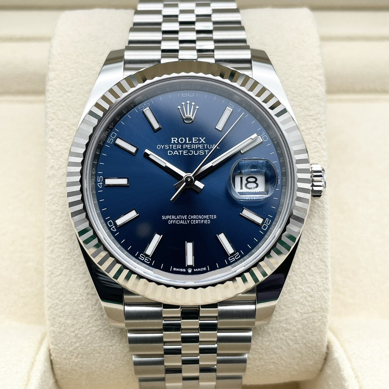 プレオウンド ロレックス デイトジャスト 126334 ブライトブルー ジュビリーブレスレット 41mm
