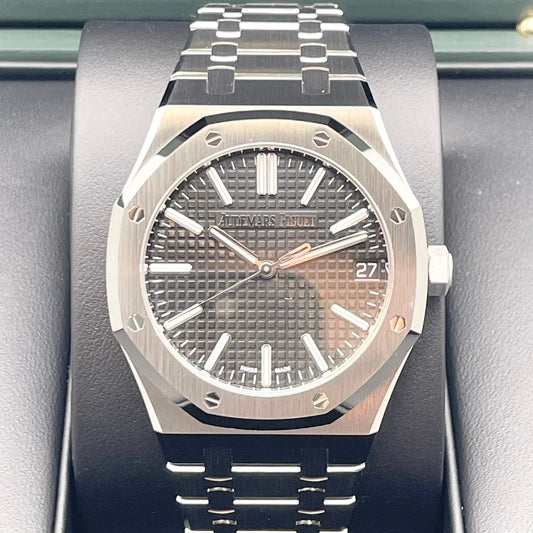 プレオウンド オーデマピゲ ロイヤルオーク 15510ST.OO.1320ST.07 ブラック 41mm