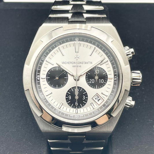 Pre-Owned Vacheron Constantin Overseas 5500V/110A-B686 Silver 42.5mm