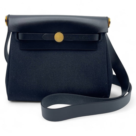 중고 에르메스 에일 백 지퍼 미니 20 느와르 투알 밀리터리/바쉬 헌터 골드 하드웨어 W 각인됨