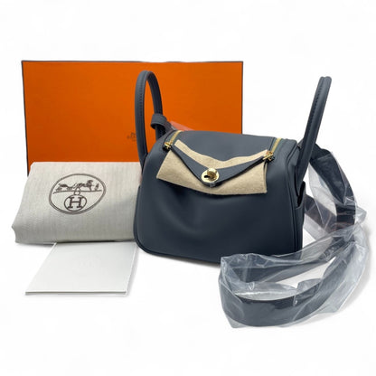 중고 에르메스 린디 미니 20 그리미스티/느와르 스위프트 샴페인 골드 하드웨어 K 스탬프