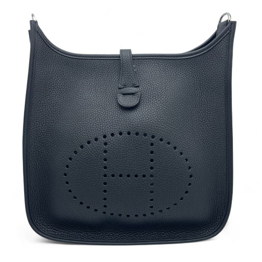 Pre-owned Hermes Evelyn PM Noir Taurillon Clemence Silver hardware Z engraved