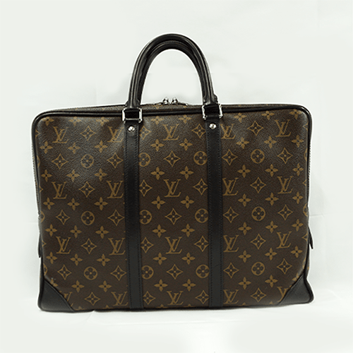 사전 소유의 Louis Vuitton Porte Documain Vowiage M40225