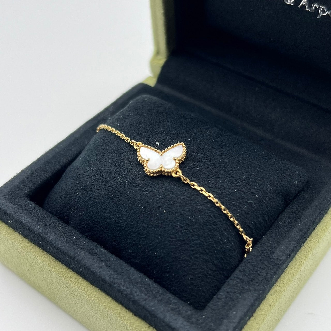 Van Cleef & Arpels Papillon White Shell