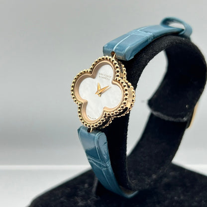 Pre-Owned Van Cleef & Arpels Sweet Alhambra VCARO8SF00 White Shell K18RG 22.7mm