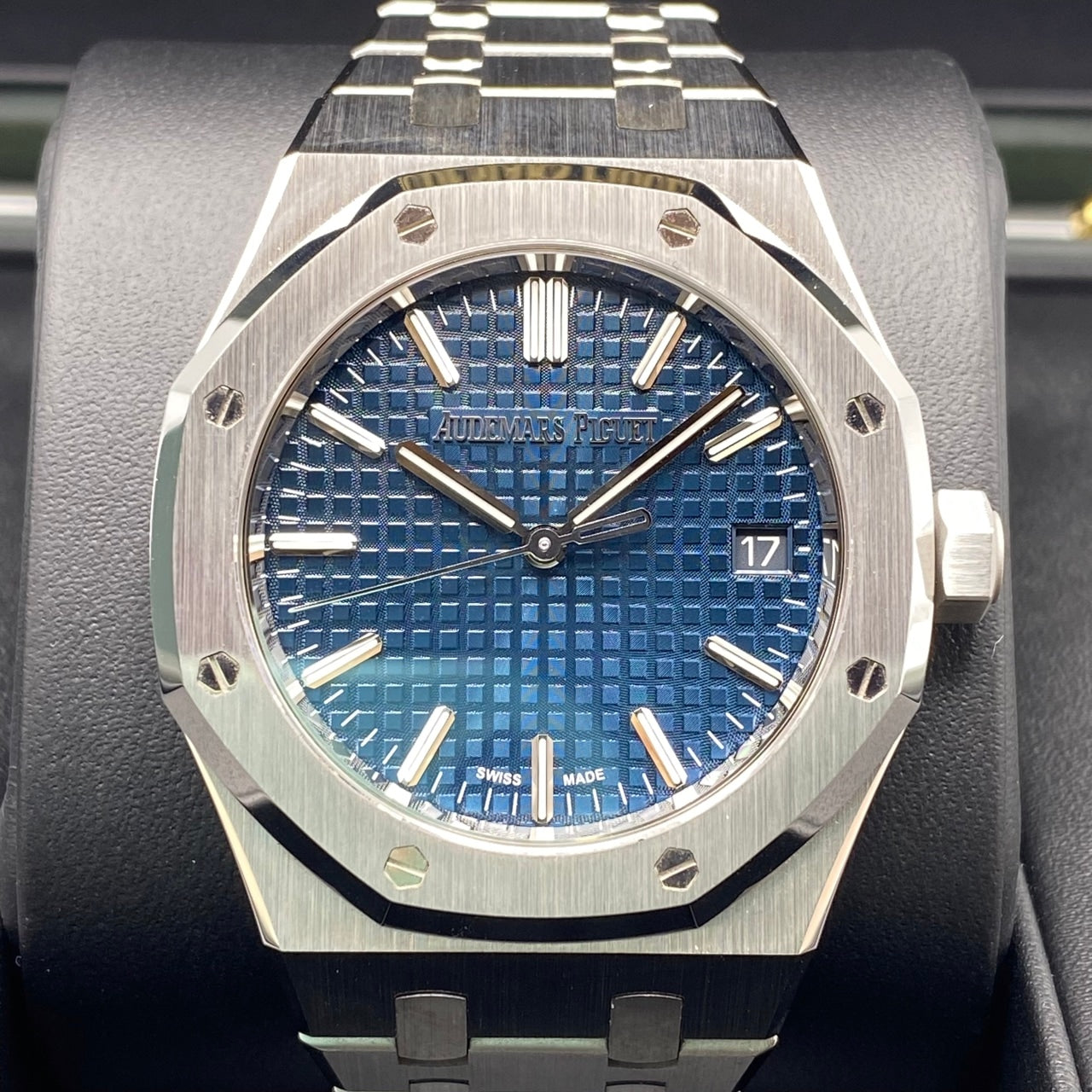 [50 주년 기념 로터 장착 모델] Audemars Piguet Royal Oak 15550st.oo.1356st.02 Blue Stainless Steel 37mm