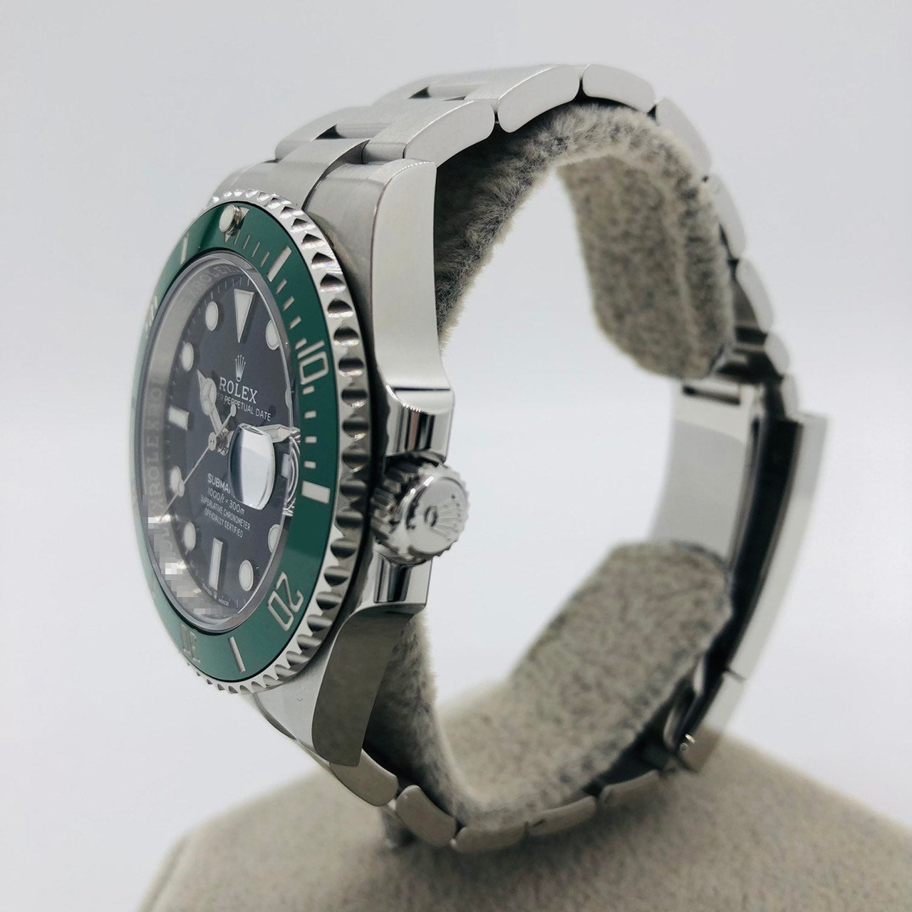 Pre-Owned Rolex Submariner Date 126610LV Oyster Bracelet Black Green