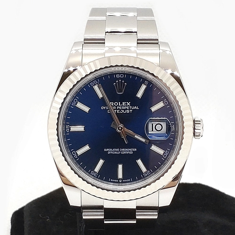 Pre-Owned Rolex Datejust 126334 Fluted motif Oyster bracelet Bright blue