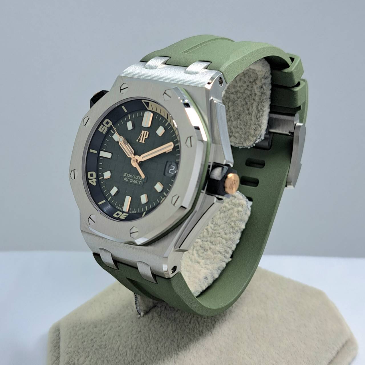 プレオウンド オーデマピゲ ロイヤル オーク オフショア 15720ST.OO.A052CA.01