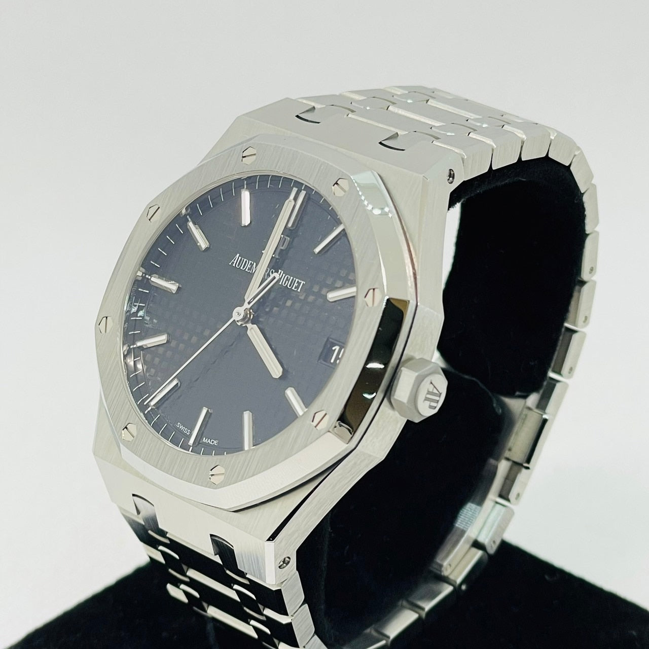 사전 소유의 Audemars Piguet Royal Oak Black 15500st.oo.1220st.03