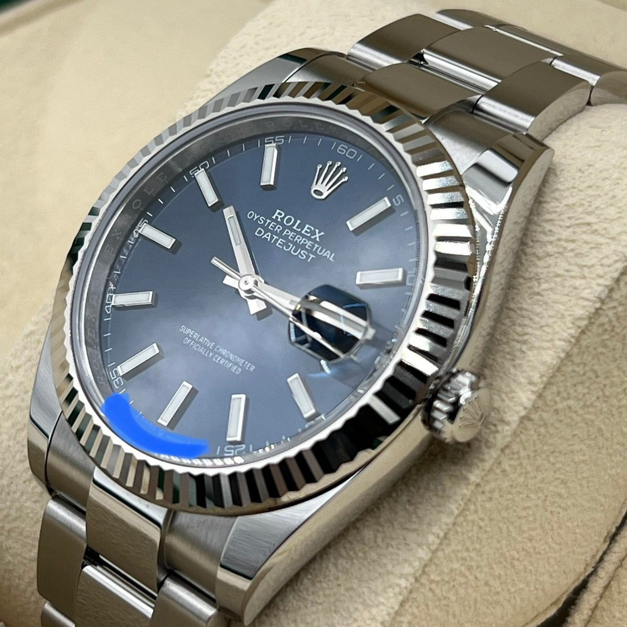 プレオウンド ロレックス デイトジャスト 126334 オイスターブレス ブライトブルー フルーテッドベゼル41ｍｍ