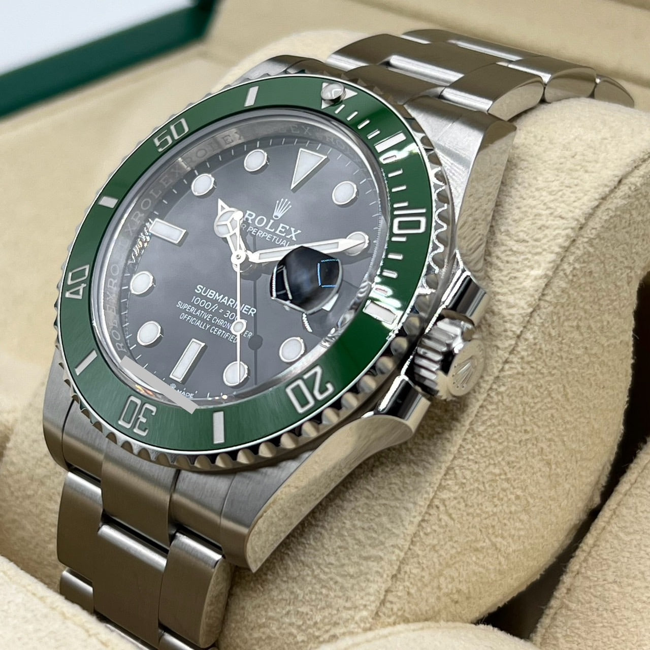 Pre-Owned Rolex Submariner Date 126610LV Oyster Bracelet Black Green 41mm