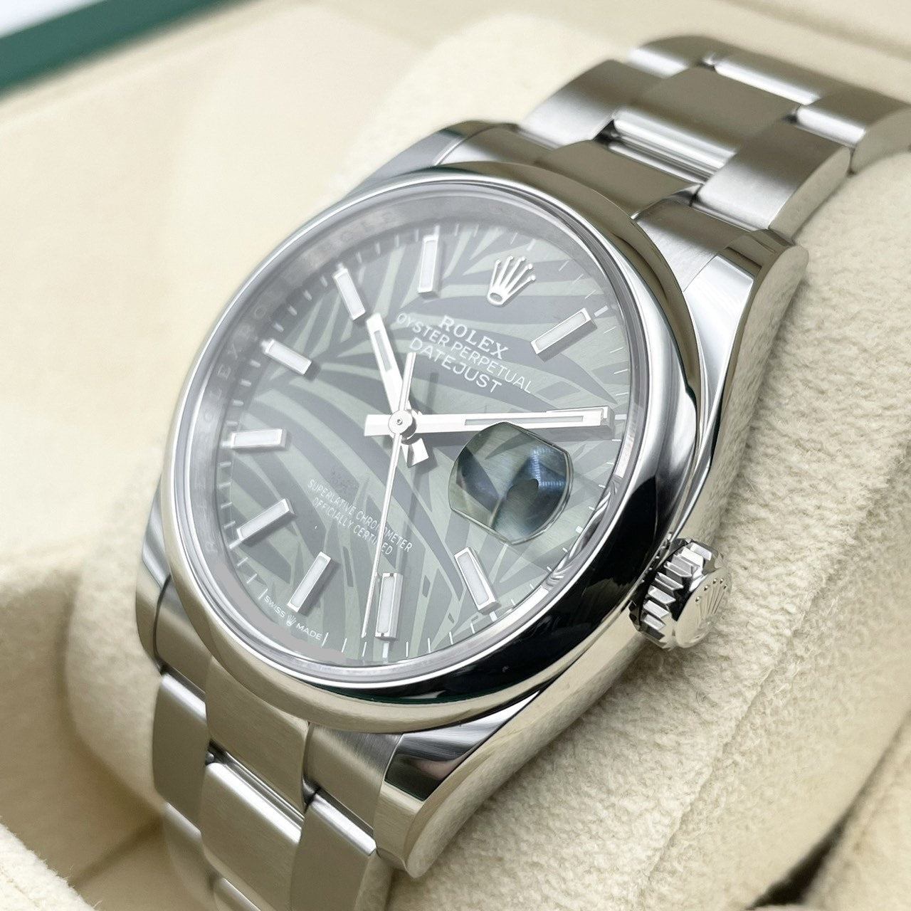 プレオウンド ロレックス デイトジャスト 126200 オリーブグリーン パームモチーフ 36mm　オイスターブレス