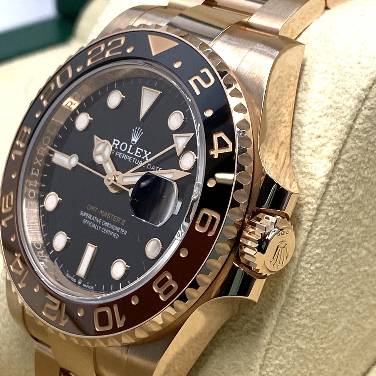 롤렉스 GMT 마스터 II 126715CHNR 블랙 에버 로즈 골드 굴 팔찌