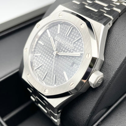 Pre-Owned Audemars Piguet Royal Oak 15550ST.OO.1356ST.07 Gray 37mm