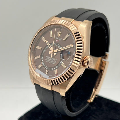 사전 소유의 롤렉스 스카이 거주자 326235 초콜릿 42mm