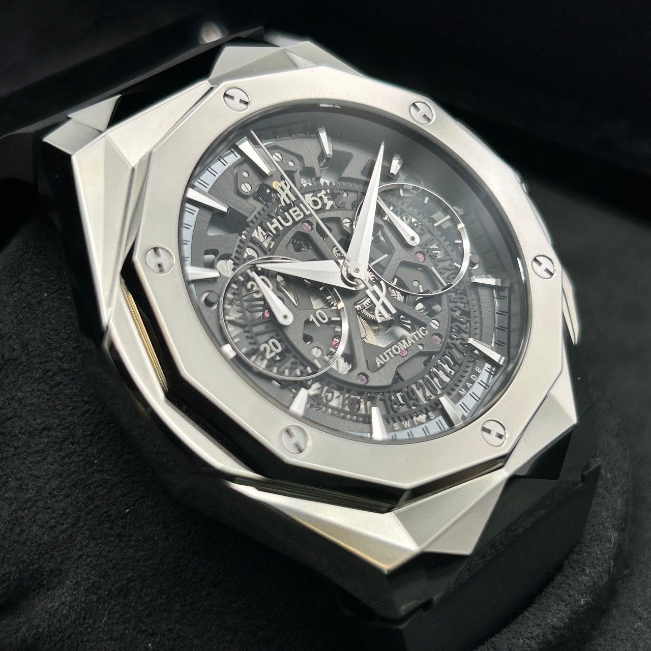 Hublot Classic Aerofusion 525.nx.0127.lr.jorl19鈦黑色