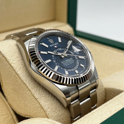 Pre-Owned Rolex Sky Dweller 336934 Bright Blue Oyster Bracelet 42mm