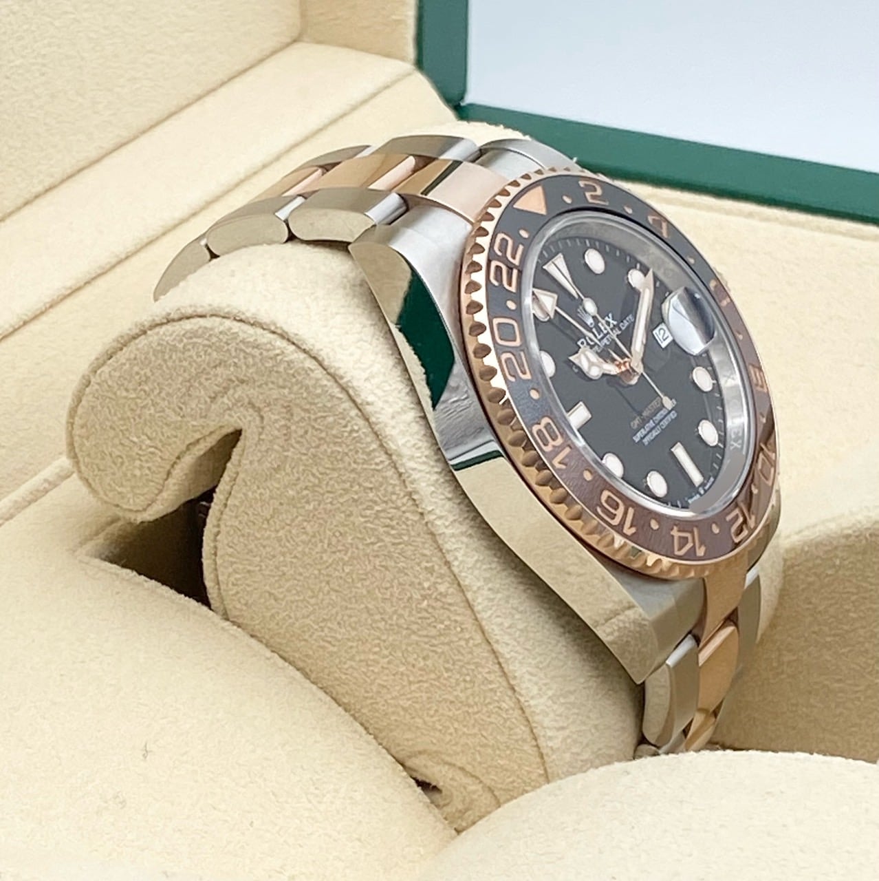 롤렉스 GMT 마스터 II 126711CHNR Black 40mm