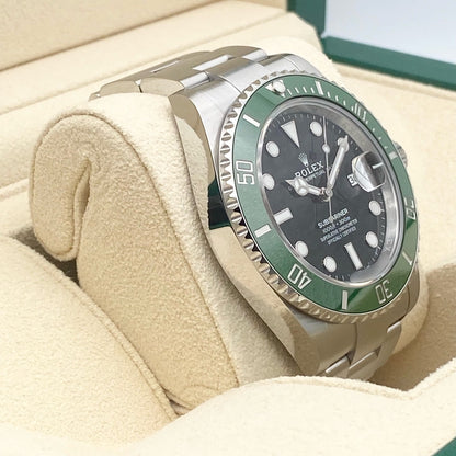 プレオウンド サブマリーナ デイト 126610LV オイスターブレスレット ブラック グリーン 41mm