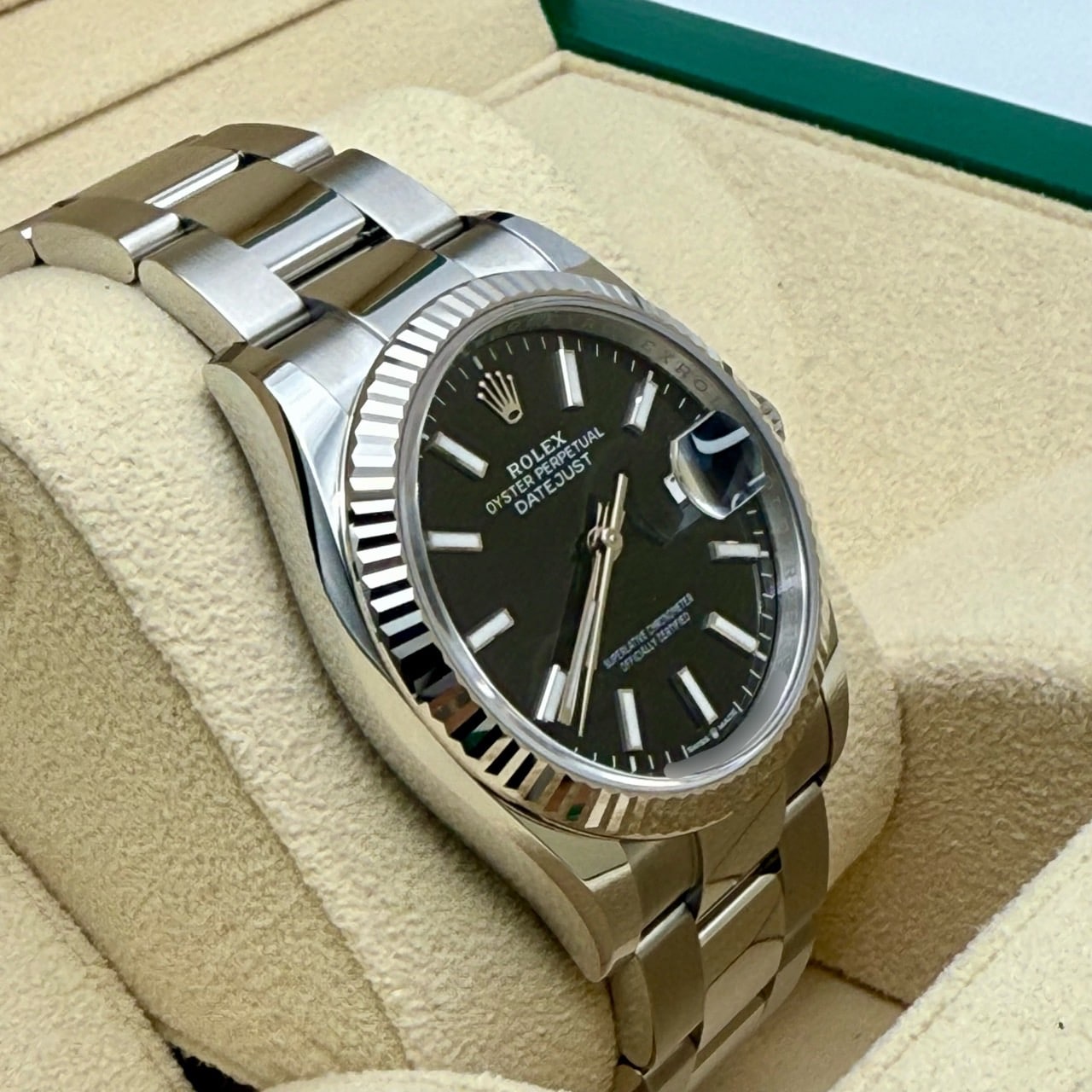 プレオウンド ロレックス デイトジャスト 126234 ブラック オイスターブレス 36mm