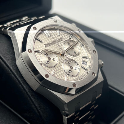 Pre-Owned Audemars Piguet Royal Oak 26240ST.OO.1320ST.03 Silver 41mm