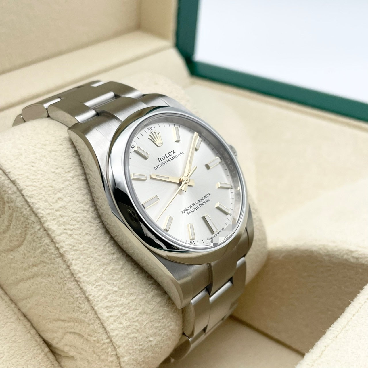劳力士牡蛎永久124200银色牡蛎手链34mm
